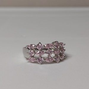 Pretty Size 8.75 Silver Tone And Pink Ring